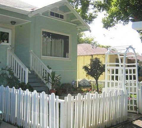 White Picket Fence 
