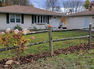 235 Gillette Rd, New Hartford, CT 06057