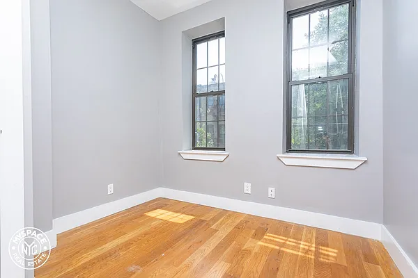 Rented by MySpaceNYC | media 15