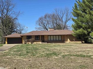 2419 Madison Ave, Burlington, IA 52601