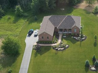 3360 Knoll Ct, Highland, MI 48356