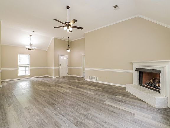 4th image of 2378 Kindlewood Dr