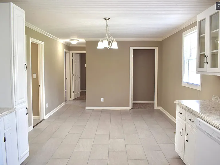 442 Appleton Dr — Photo 9