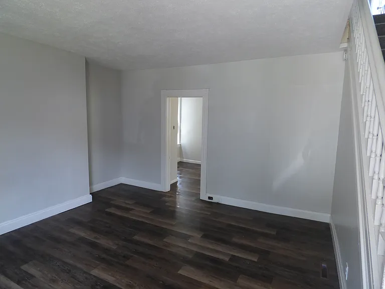 406 Grove St — Photo 21