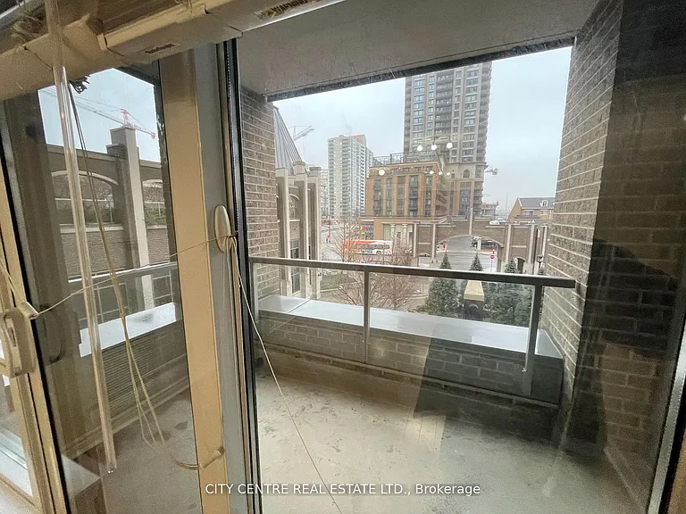 388 Prince Of Wales Dr #307 — Photo 15