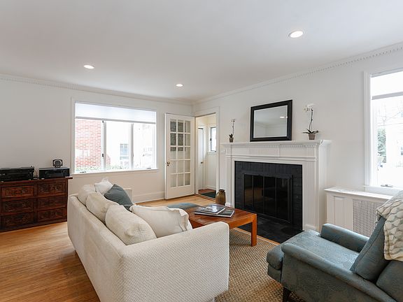 4th image of 5 Hall Ave