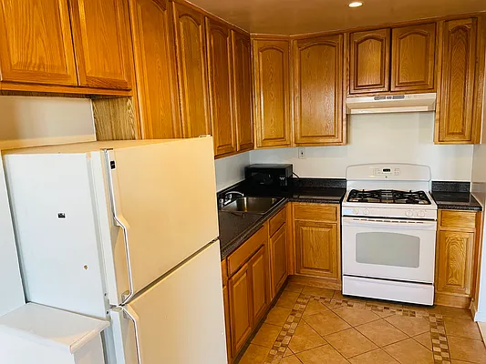 Sold by Trusted Property Advisors Corp | media 15