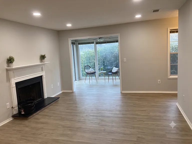 Livingroom with new LVP floors
