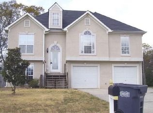 6825 Worthington Dr, Riverdale, GA 30274