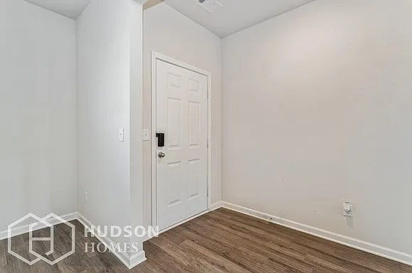 1262 Fendt Dr — Photo 5