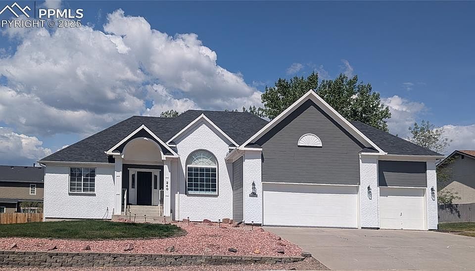 1st image of 240 Sedona Dr