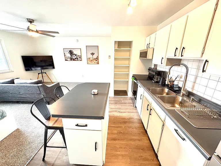 3000 Colorado Ave #H231 — Photo 4