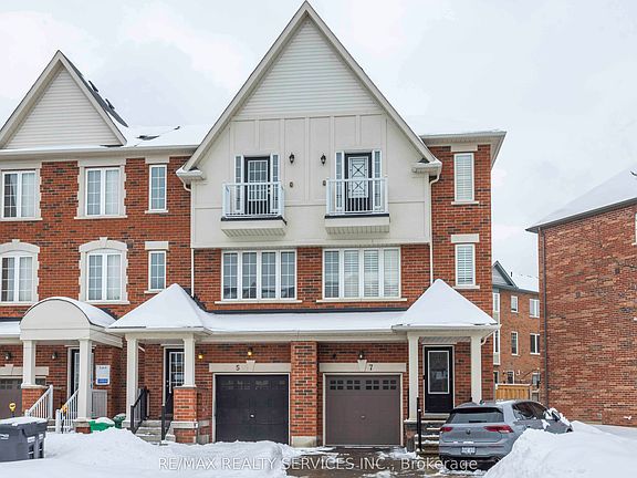 3rd image of 5 Sprucewood Rd