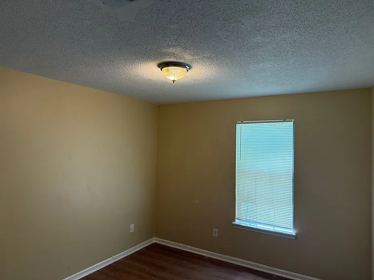2962 Bridgeport Dr — Photo 11
