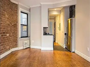 309 E 8th St APT B1, New York, NY 10009