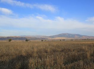 6 Blaze Ln, Etna, WY 83118