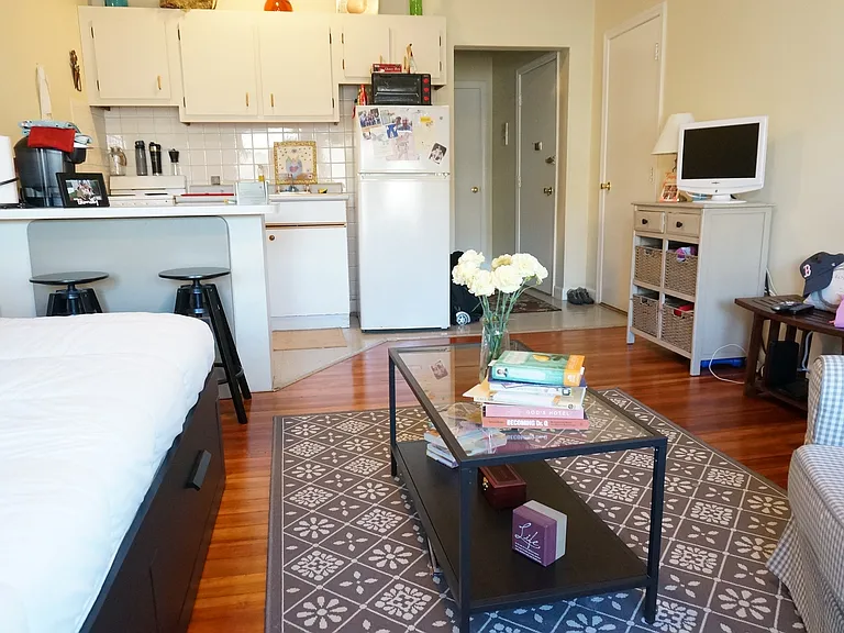 1132 Commonwealth Ave #5 — Photo 4