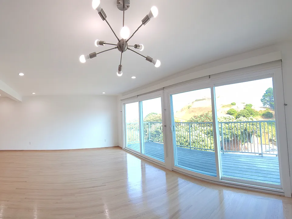 288 Roosevelt Way