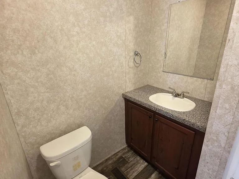 5921 Nadine Rd #M — Photo 11