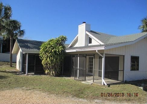 2nd image of 1045 NE Oceanview Cir