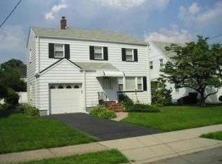 94 Davis Ave, Hackensack, NJ 07601