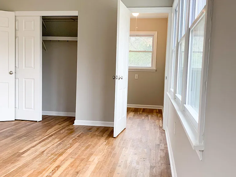 108 Tenney Ct — Photo 17