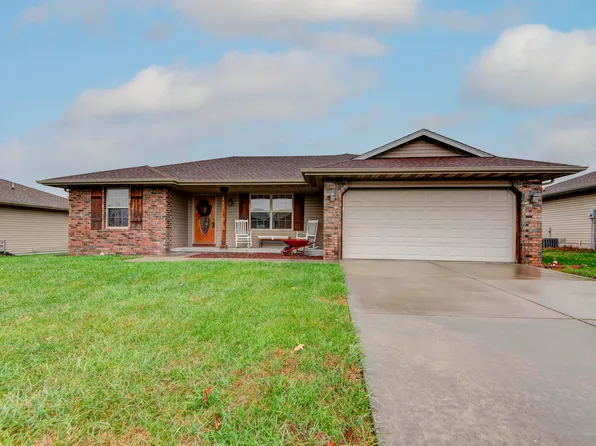 205 Ashton Avenue, Clever, MO 65631