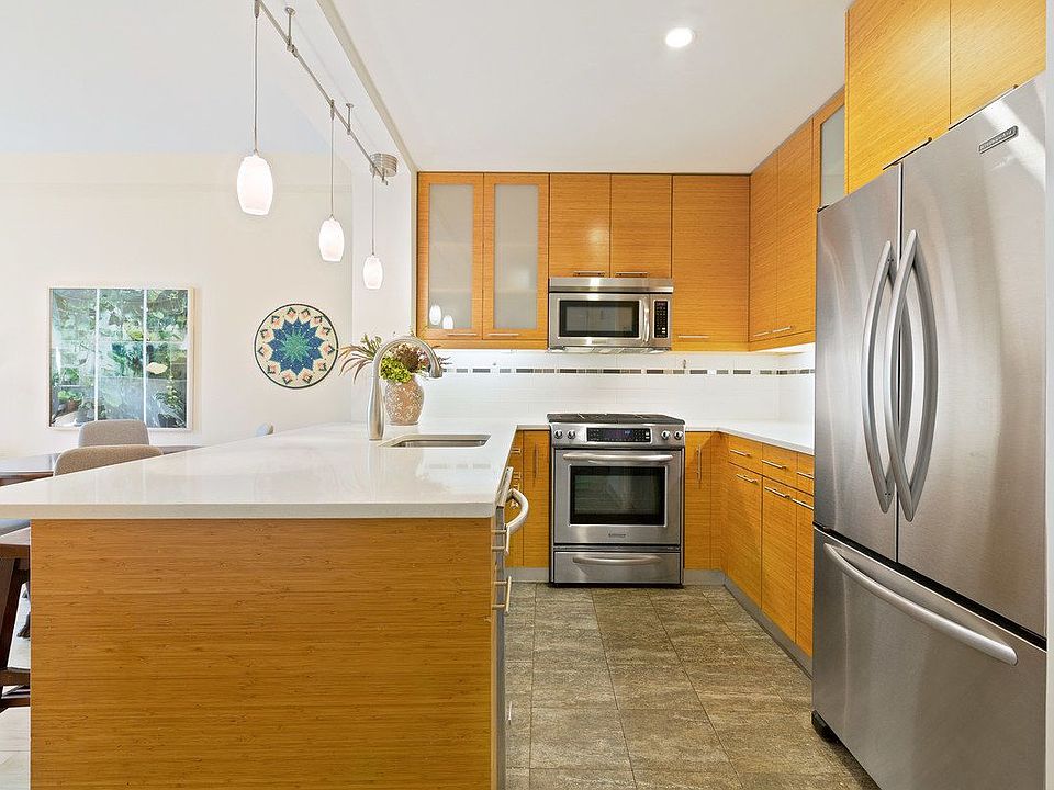 1st image of 251 7th St APT 3J
