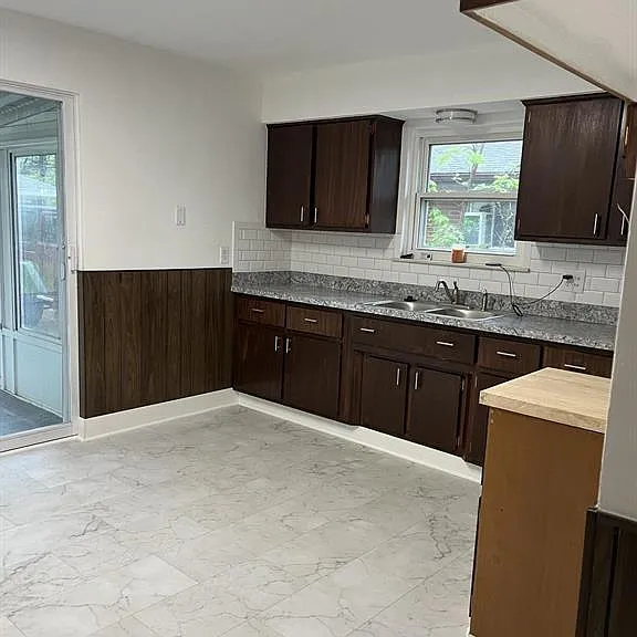26666 Patricia Ave — Photo 3
