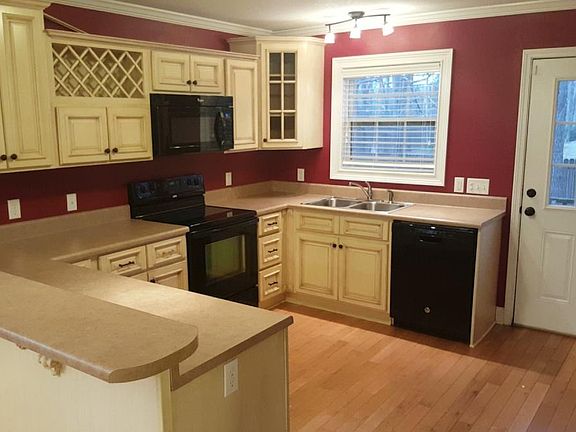 Kitchen has a door right out to the deck great for grilling