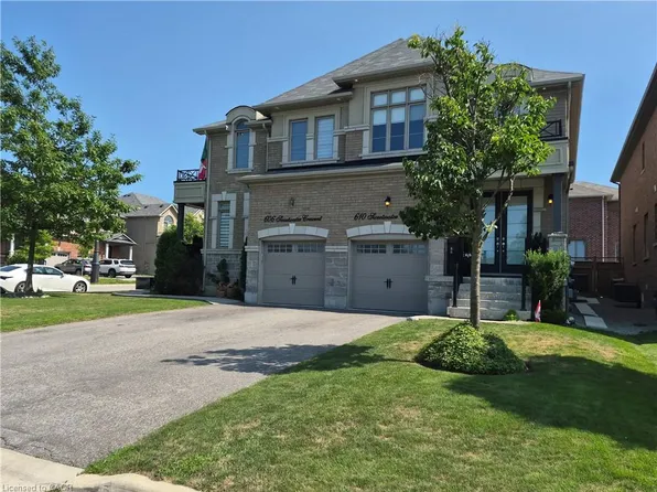 610 Sweetwater Cres, Newmarket, ON L3X 0H5