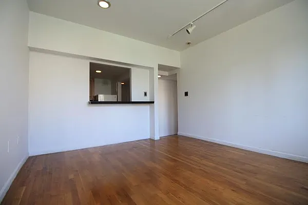 Rented by Mason Group LLC | media 11