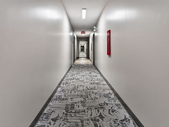 4th image of 316 Kingsdale Ave #411