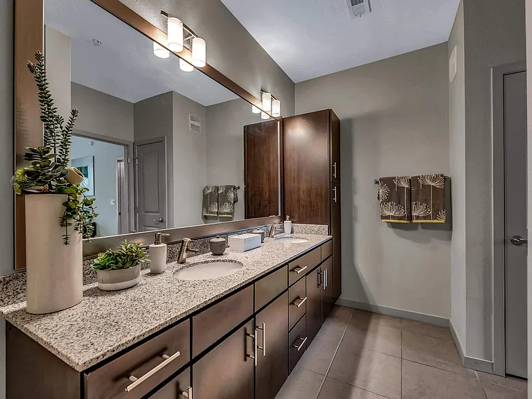Pearce at Pavilion Luxury Apartments — Photo 10