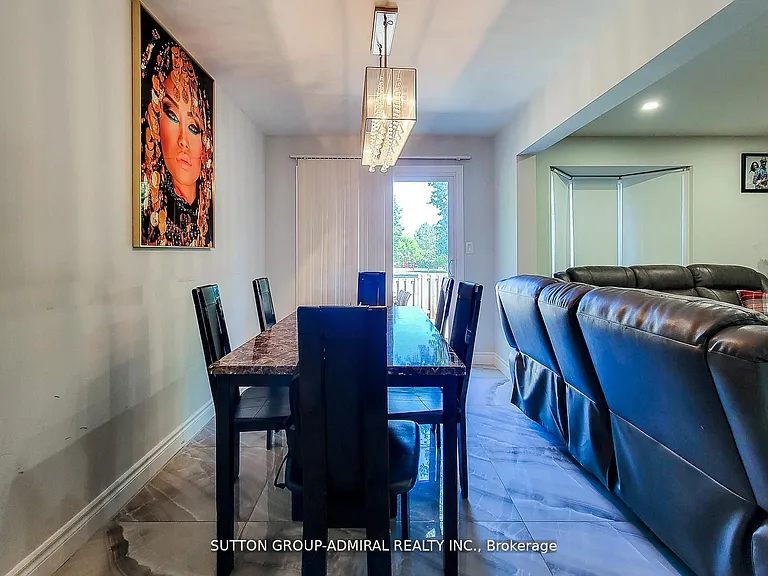 2 Royalwood Ct #52 — Photo 12