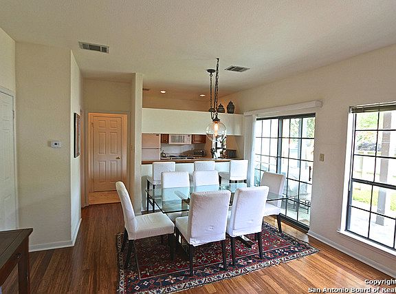 4th image of 163 Chapel Hill Cir