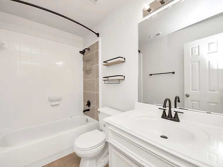 20418 Port Bishop Ln — Photo 38