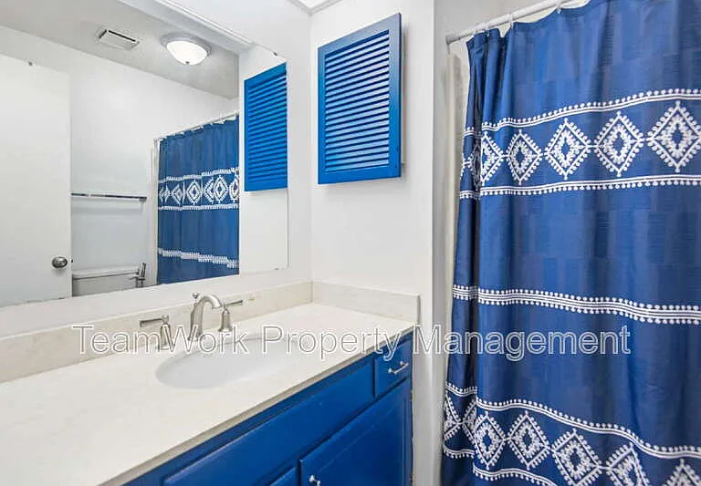 1161 Shadow Lake Cir #E — Photo 29