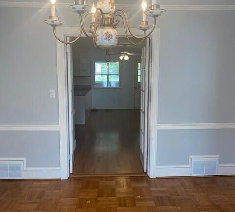 4th image of 1909 Sherwood Dr