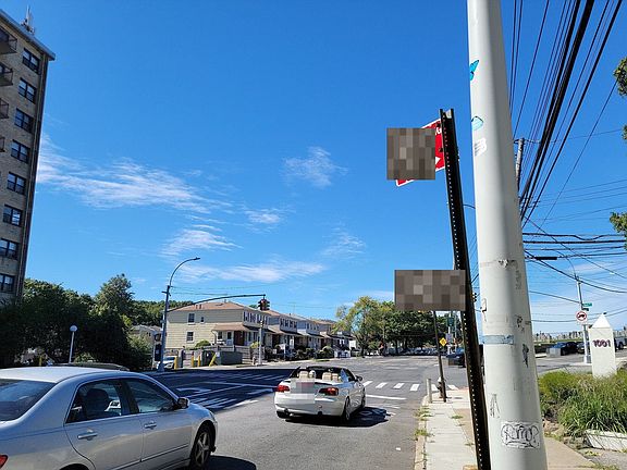 3rd image of 1000 Clove Rd