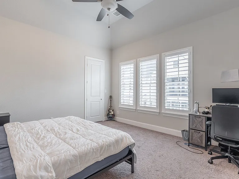 1701 Millsap Ln — Photo 18
