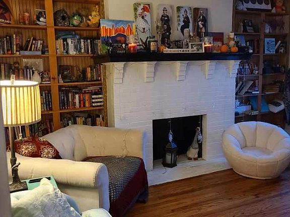 5th image of 54 Saint James Pl
