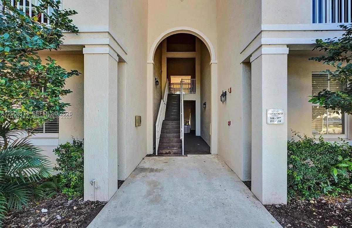 Building Photo - 11401 NW 89th St #213