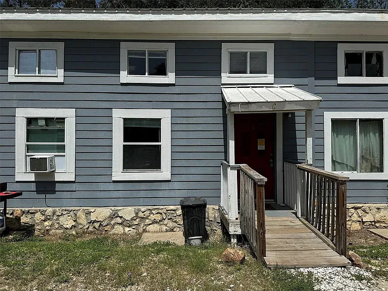 1108 W McCarty Ln #C — Photo 7