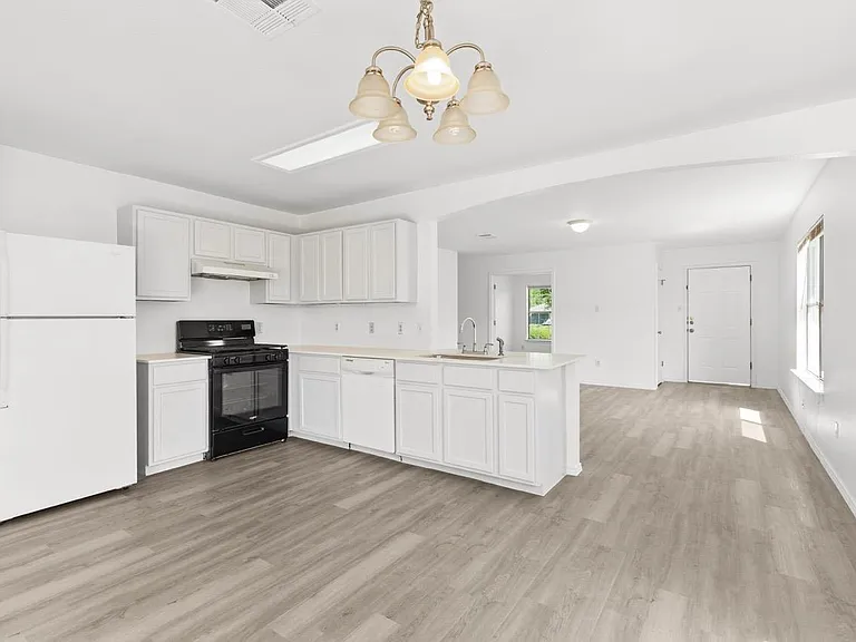 112 James Lin Cir — Photo 11