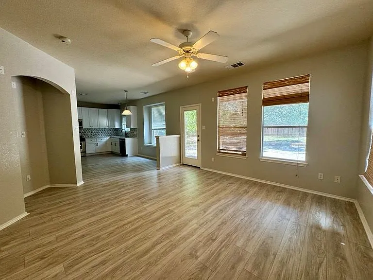 8301 Winterstein Dr — Photo 11
