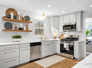 3835 Harbor Ln N, Plymouth, MN 55446