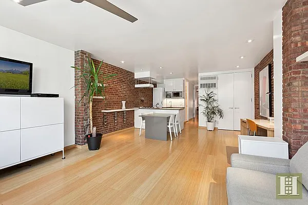 Rented by Halstead Real Estate | media 19