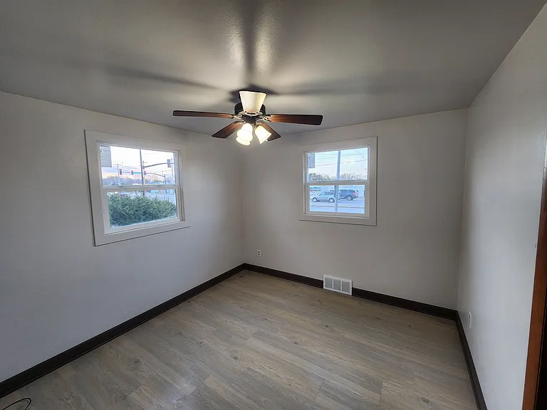 1615 W Mason St — Photo 4
