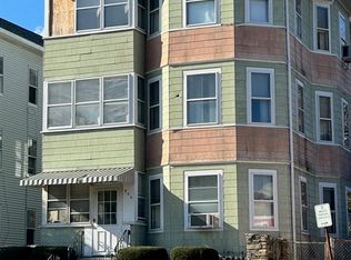 484 Park Ave, Worcester, MA 01610